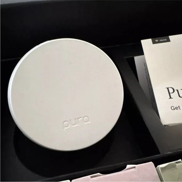 Pura 4 with 4 fragrances Bundle!! Air freshener! Works with Google & Amazon - Picture 3 of 6